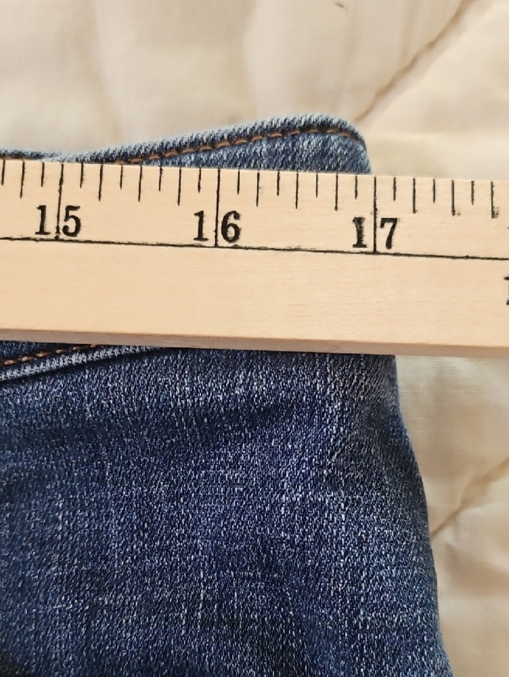 Chicos So Slimming Girlfriend Straight Leg Jeans  Size 12P - Picture 3 of 7